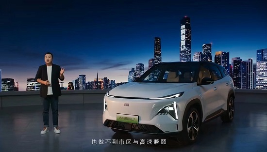 【新车速览】插混车型成新宠 传统品牌加速“抢滩”