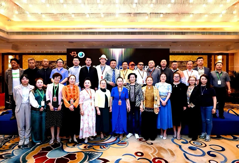 母爱铸家风 公益启新程——母爱文化传承与公益实践发展研讨会在京举办
